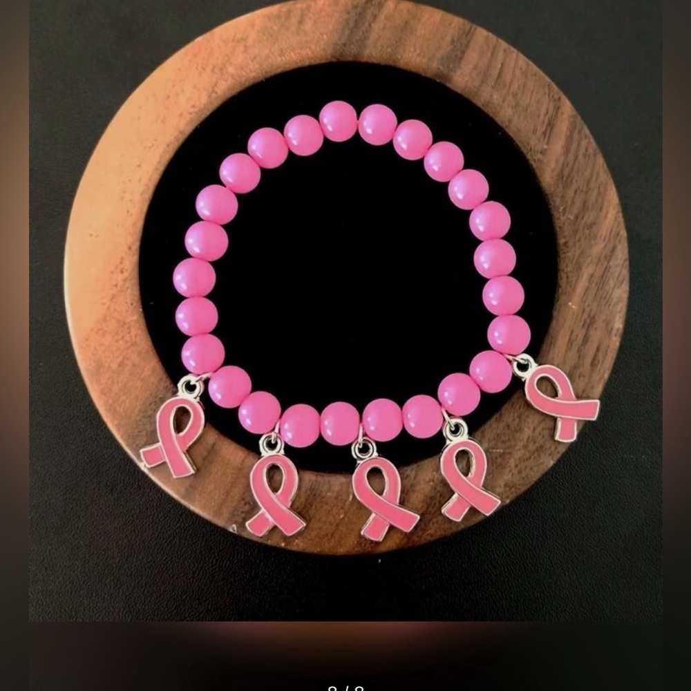 🌹‎ Breast Cancer Awareness Beaded Charm Bracelet